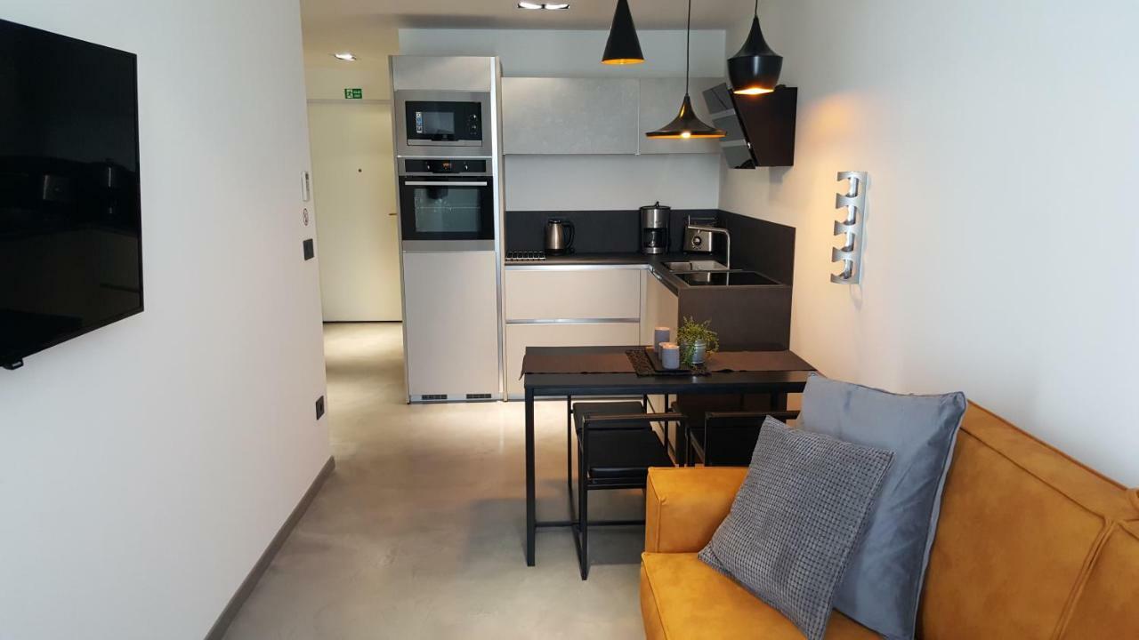Apartman Vip, With Free Garage Parking Pula Exterior foto